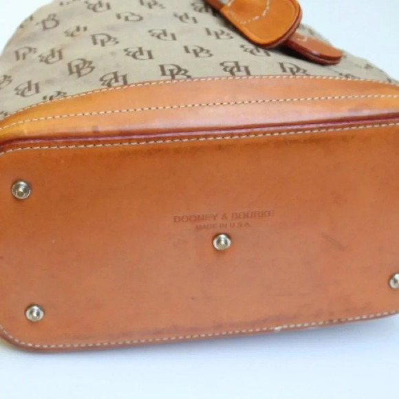 Vintage Dooney & Bourke drawstring bag - Picture 9 of 16